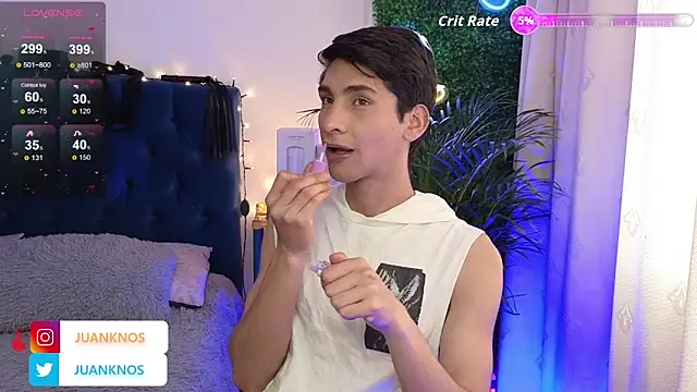 Snapshot of by_pandora chatting on 04/10/26, 07:18 by pandora online show from 04/10/26, 07:18