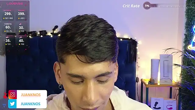 Snapshot of by_pandora chatting on 04/16/26, 09:39 by pandora online show from 04/16/26, 09:39