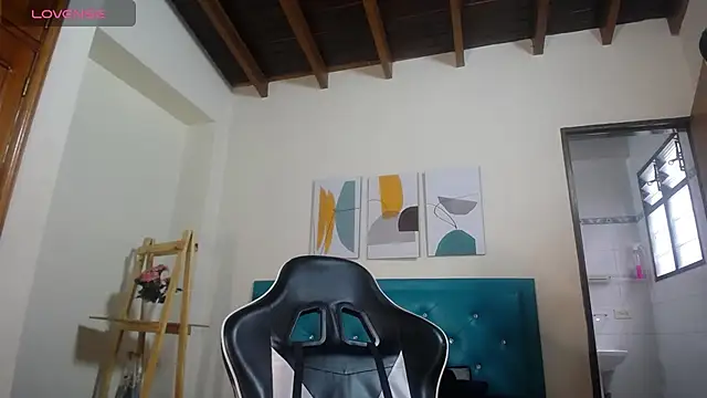 victoria  milf  online show from 01/07/25, 08:31