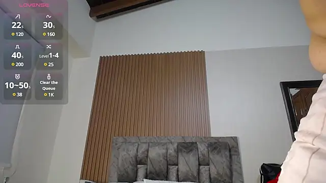 victoria  milf  online show from 03/08/25, 04:28