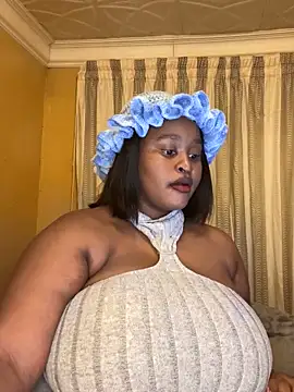 Snapshot of KnockoutBestie chatting on 04/11/26, 07:18 KnockoutBestie online show from 04/11/26, 07:18