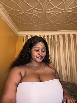 Snapshot of KnockoutBestie chatting on 04/18/26, 06:34 KnockoutBestie online show from 04/18/26, 06:34