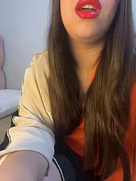 Snapshot of Mayacrayzi chatting on 02/07/25, 08:33 Mayacrayzi online show from 02/07/25, 08:33