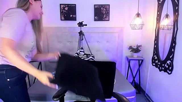 Hanna86 online show from 01/23/25, 07:29