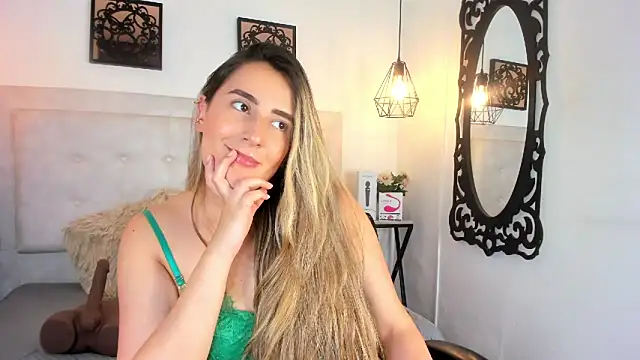 Hanna86 online show from 01/28/25, 10:12