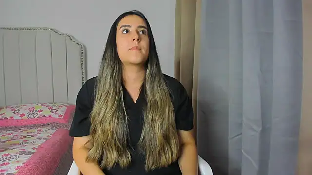 Snapshot of Hanna86 chatting on 03/07/26, 01:35 Hanna86 online show from 03/07/26, 01:35