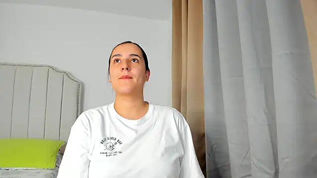 Snapshot of Hanna86 chatting on 03/14/26, 07:52 Hanna86 online show from 03/14/26, 07:52