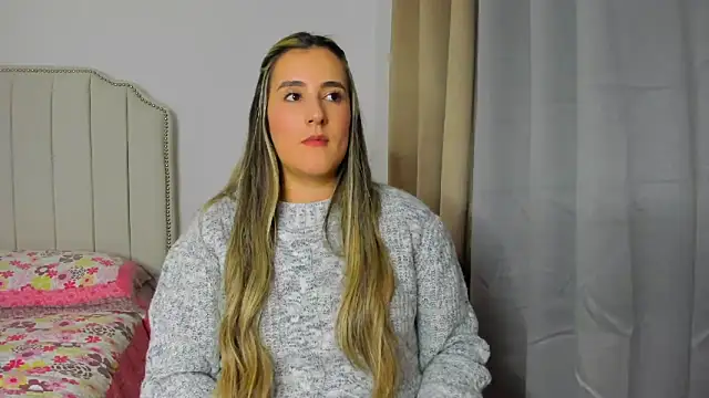 Snapshot of Hanna86 chatting on 04/15/26, 01:23 Hanna86 online show from 04/15/26, 01:23