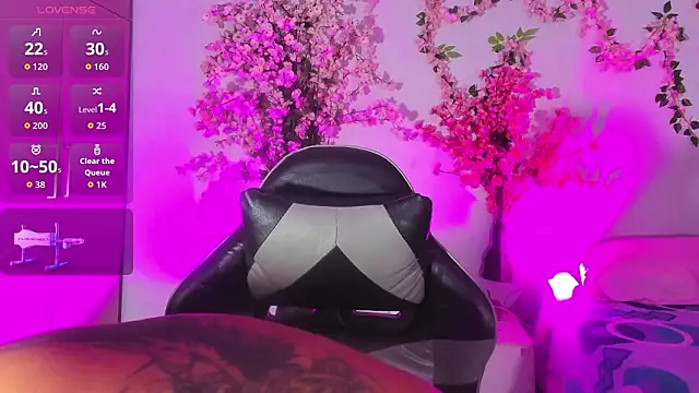 Snapshot of browch chatting on 03/25/26, 04:29 browch online show from 03/25/26, 04:29