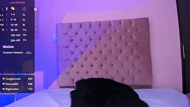 AmyOlimpo online show from 02/09/25, 04:04