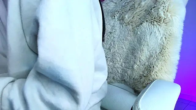 Snapshot of AmyOlimpo chatting on 10/03/25, 01:57 AmyOlimpo online show from 10/03/25, 01:57