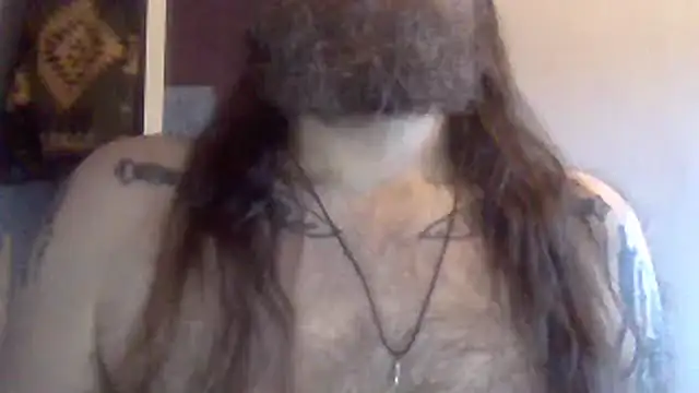 Snapshot of Thrillhouse chatting on 01/24/25, 09:49 Thrillhouse online show from 01/24/25, 09:49