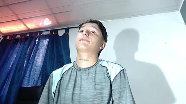 Snapshot of Tamarahryan chatting on 09/19/25, 02:07 Tamarahryan online show from 09/19/25, 02:07