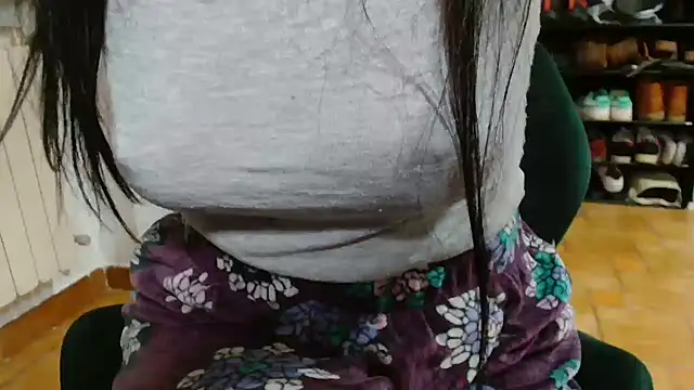 Snapshot of patatinahot87 chatting on 01/11/26, 05:51 patatinahot87 online show from 01/11/26, 05:51