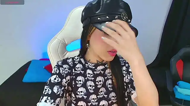 Snapshot of farichell chatting on 03/28/26, 10:09 farichell online show from 03/28/26, 10:09