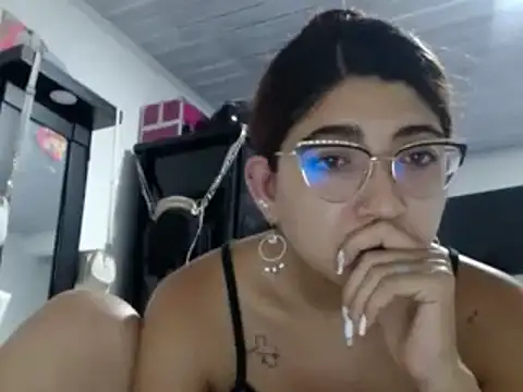 esteni online show from 12/16/24, 02:36