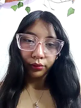 Snapshot of Umaru_uwu chatting on 09/23/25, 04:04 Umaru uwu online show from 09/23/25, 04:04