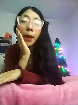 Snapshot of Umaru_uwu chatting on 12/16/25, 03:50 Umaru uwu online show from 12/16/25, 03:50