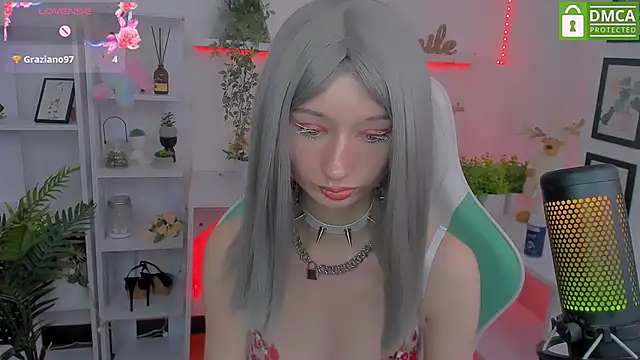 Katia Kim online show from 03/05/25, 09:27