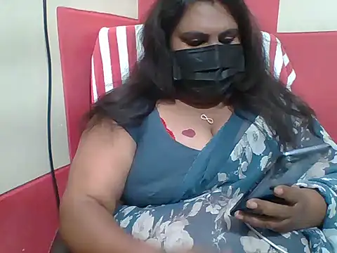 Snapshot of radhatelugu chatting on 06/06/26, 07:29 radhatelugu online show from 06/06/26, 07:29