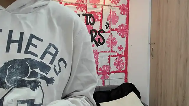 Mhelanny2 online show from 03/13/25, 10:10