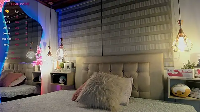 cristal  hot 1 online show from 10/19/25, 05:08