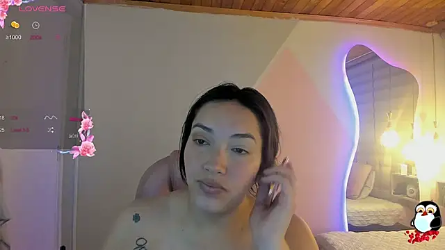 Snapshot of cristal__hot_1 chatting on 03/20/26, 05:12 cristal hot 1 online show from 03/20/26, 05:12