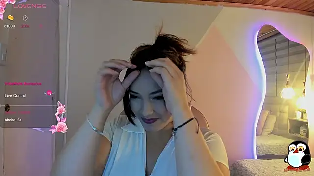 Snapshot of cristal__hot_1 chatting on 03/22/26, 05:11 cristal hot 1 online show from 03/22/26, 05:11