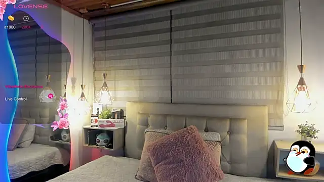 Snapshot of cristal__hot_1 chatting on 04/18/26, 05:00 cristal hot 1 online show from 04/18/26, 05:00