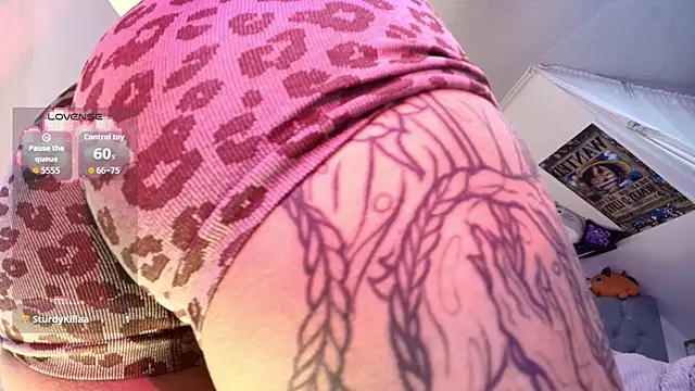 Snapshot of Persia_09 chatting on 11/01/25, 04:03 Persia 09 online show from 11/01/25, 04:03