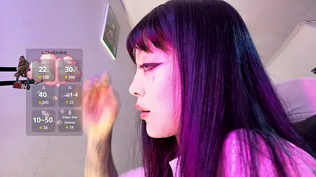 Snapshot of Persia_09 chatting on 11/14/25, 02:21 Persia 09 online show from 11/14/25, 02:21