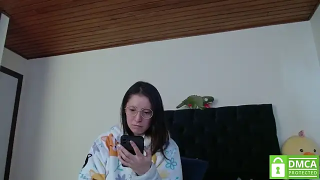 Sophi Cute online show from 12/15/24, 07:31