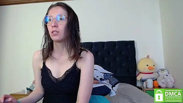 Sophi Cute online show from 12/18/24, 05:42