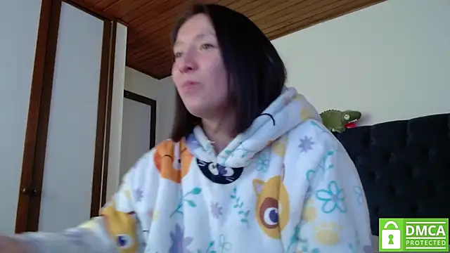 Sophi Cute online show from 12/28/24, 02:32