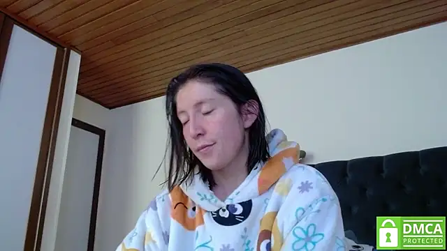 Sophi Cute online show from 12/28/24, 07:22