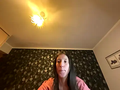 Sophi Cute online show from 11/26/25, 04:08