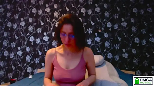 Sophi Cute online show from 05/15/26, 02:35