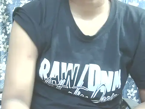 Snapshot of Supriya201 chatting on 07/01/26, 04:29 Supriya201 online show from 07/01/26, 04:29