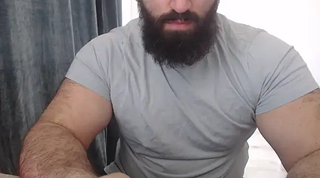 hugemachohandsome online show from 03/06/25, 07:57