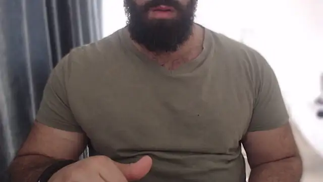 hugemachohandsome online show from 09/21/25, 12:18