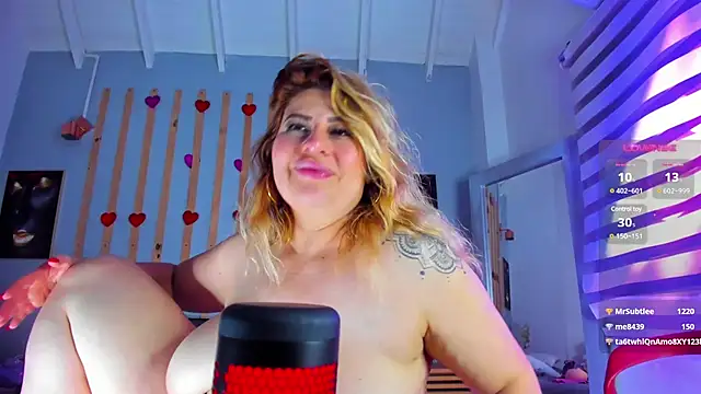 Snapshot of Miss_Pawi chatting on 02/19/25, 04:55 Miss Pawi online show from 02/19/25, 04:55