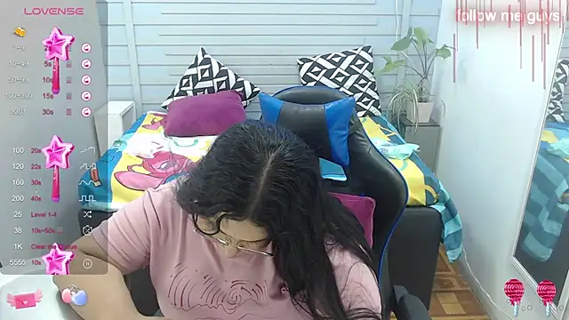 Snapshot of evelin_zaens chatting on 02/24/25, 09:53 evelin zaens online show from 02/24/25, 09:53