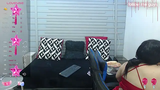 Snapshot of evelin_zaens chatting on 03/15/25, 04:13 evelin zaens online show from 03/15/25, 04:13