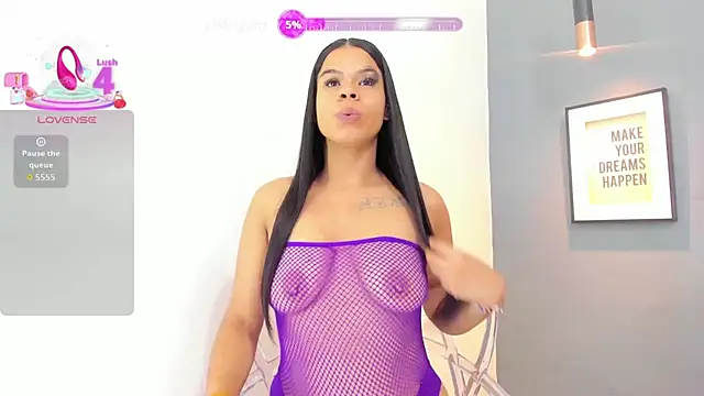 Snapshot of RebeccaSexx chatting on 09/30/25, 10:37 RebeccaSexx online show from 09/30/25, 10:37