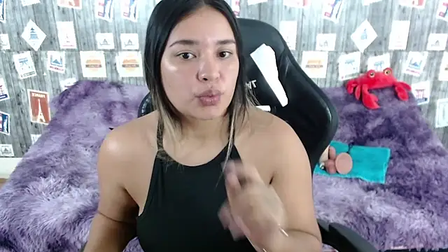 SaraCrow online show from 01/26/25, 05:02