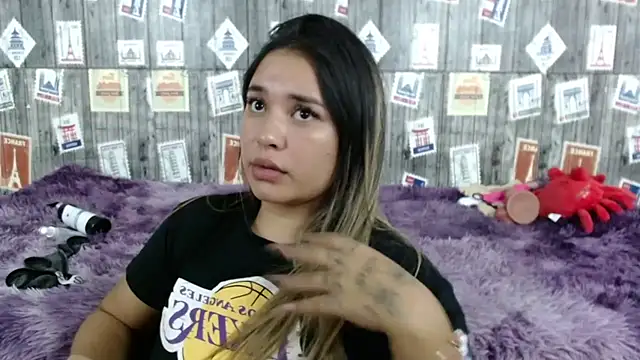 SaraCrow online show from 02/12/25, 10:46