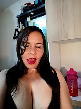 Snapshot of johannatb chatting on 03/12/26, 03:45 johannatb online show from 03/12/26, 03:45