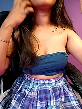 Aditi 1 online show from 02/18/25, 12:59