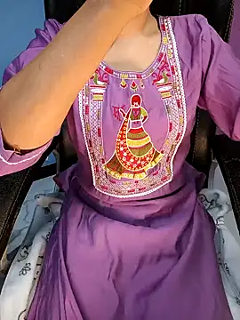 Aditi 1 online show from 10/30/25, 02:02