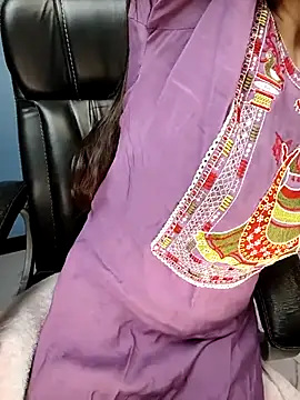 Snapshot of Aditi_1 chatting on 01/09/26, 02:58 Aditi 1 online show from 01/09/26, 02:58